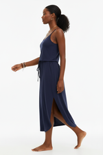 Robe Midi Bretelles Col Rond Taille Cordonnée avec Fente | Silhouette-Chic