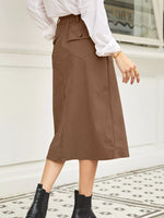 Jupe Midi Taille Haute à Fente Frontale Butonnée - Élégance Moderne | Silhouette-Chic
