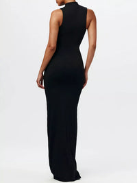 Robe Maxi Sans Manches Col Montant Nœud Devant - Élégance Estivale | Silhouette-Chic