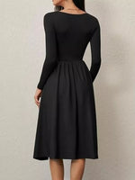 Robe Midi Col Carré Manches Longues Froncée - Élégance Romantique Moderne | Silhouette-Chic