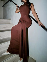 Robe Maxi Sans Manches Col Montant Nœud Devant - Élégance Estivale | Silhouette-Chic