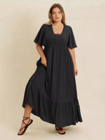 Robe Maxi Boho à Volants Grande Taille Manches Papillon - L'Élégance Bohème | Silhouette-Chic