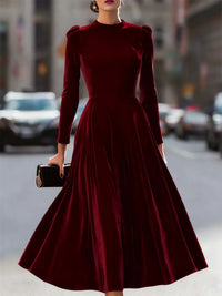 Robe Velours Manches Longues Ligne A - Luxe Intemporel & Glamour | Silhouette-Chic