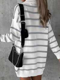 Robe Pull Mini Rayée Col Zippé Anneau - Style Urbain Graphique | Silhouette-Chic