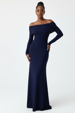 Robe Maxi Off-Shoulder Manches Longues Dos Ouvert - Élégance Sculpturale | Silhouette-Chic