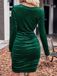 Robe Velours Cowl Neck Froncée Bodycon