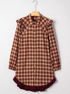 Robe chemise à carreaux Black-Coat - vue complète de face montrant la polyvalence du style, parfaite pour le bureau ou les sorties décontractées, mode féminine tendance abordable
