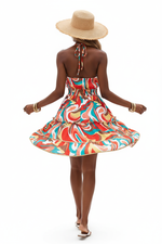 Robe Mini Halter Bohème Imprimée Taille Smockée Jupe Étagée Volantée | Silhouette-Chic