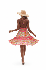 Robe Mini Halter Bohème Imprimée Taille Smockée Jupe Étagée Volantée | Silhouette-Chic