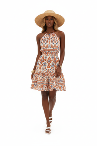 Robe Mini Halter Bohème Imprimée Taille Smockée Jupe Étagée Volantée | Silhouette-Chic