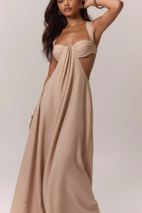 Robe Longue Encolure Cœur avec Découpes - Élégance Abricot | Silhouette-Chic