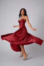 Robe Maxi Dos Lacé - L'Élégance Qui Fait Tourner Les Têtes | Silhouette-Chic