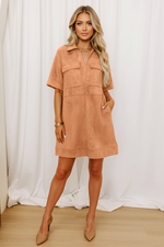 Robe Col Johnny Manches Courtes Poches Rétro - Style Vintage Chic | Silhouette-Chic