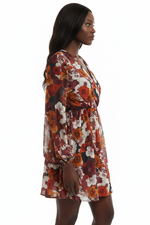 La Robe qui Raconte une Histoire — Florale Bohème Manches Bouffantes