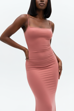 Robe Maxi Ajustée Bretelles Spaghetti - La Silhouette Parfaite | Silhouette-Chic