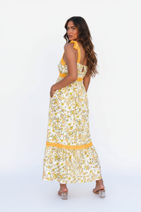 La Robe Maxi Florale qui Célèbre Votre Féminité