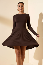 Robe Mini Col Rond à Manches Longues - L'Élégance Intemporelle | Silhouette-Chic