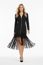 Figurbetontes Plus-Size-Kleid mit Fransen und Reißverschluss