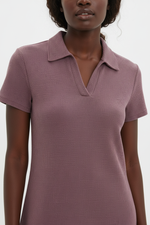 La Robe qui Vous Appartient — Polo Col V Texturée