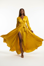 Robe Portefeuille Maxi Satin – Col en V & Fente Latérale