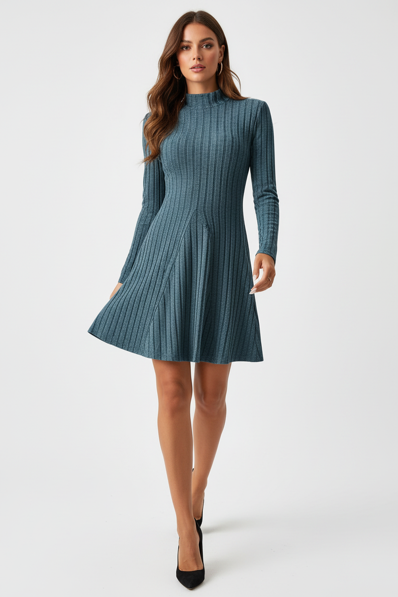 Robe Tricot Côtelé Col Montant Minimaliste